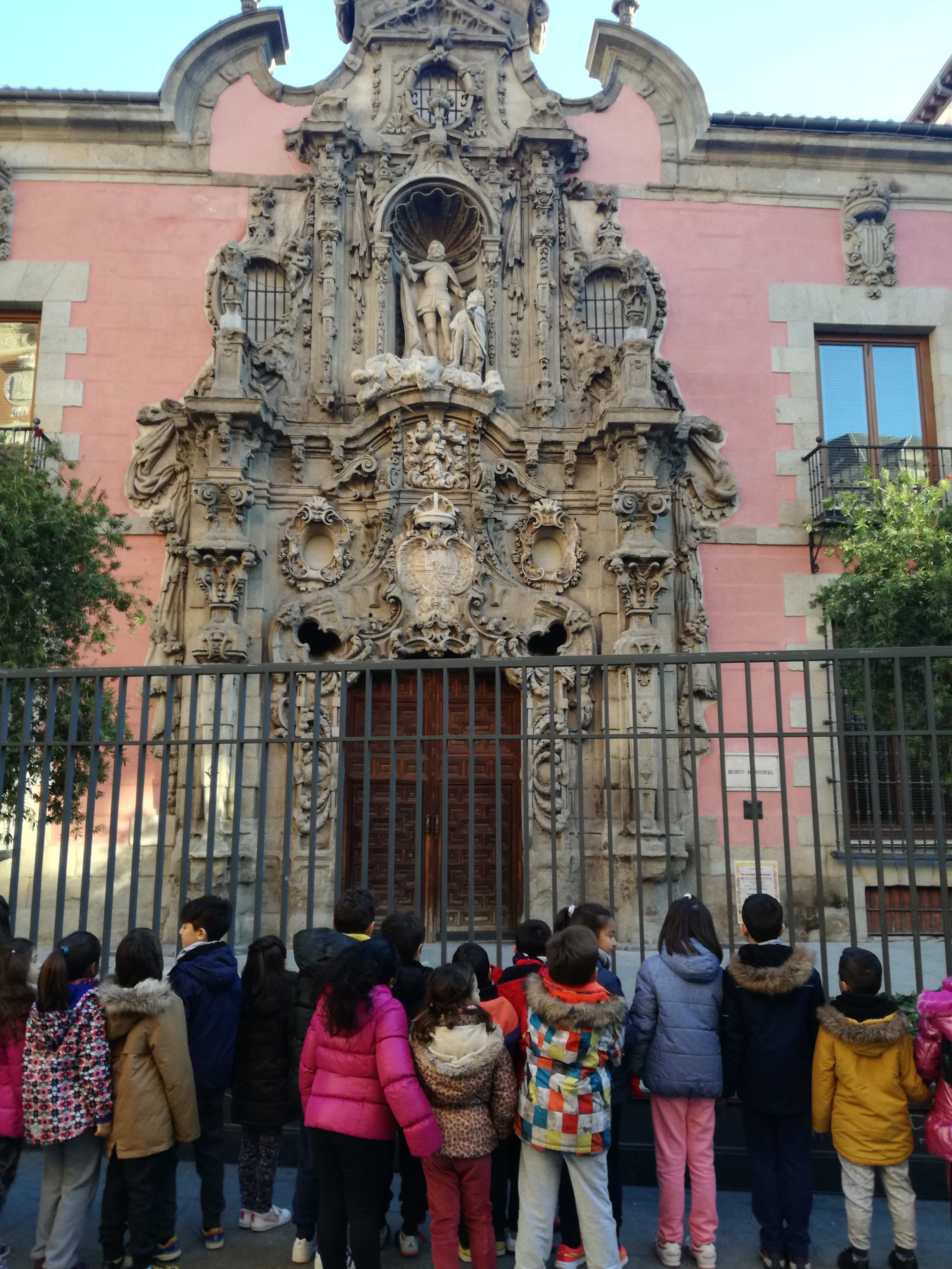 1º y 2º de E.P. visitan el Museo de Historia de Madrid