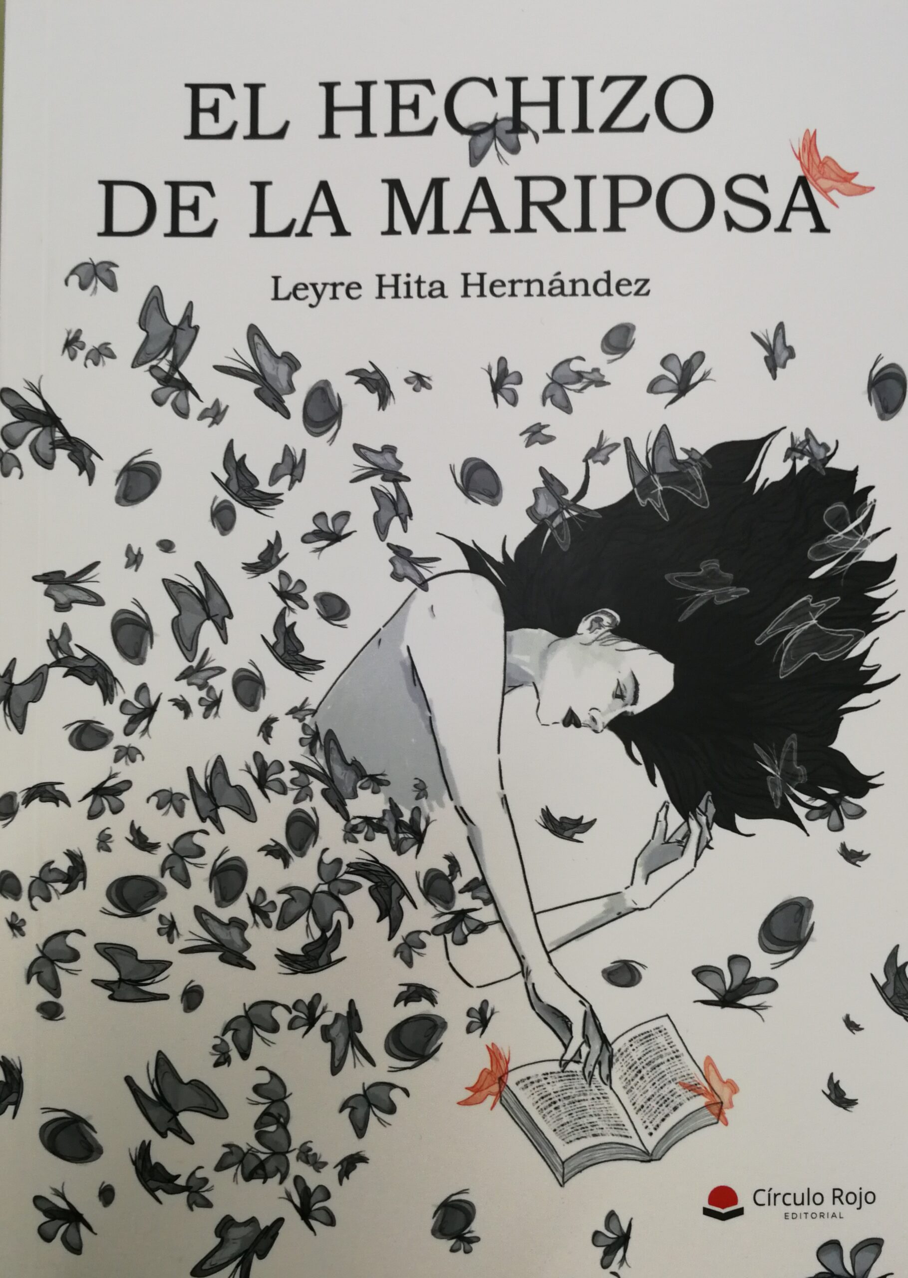 Nuestra antigua alumna Leyre Hita Hernández publica su primer libro